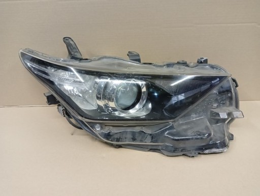 LAMPA FAR DESNA STRANA LED TOYOTA AURIS II 2 REDIZAJN 15-