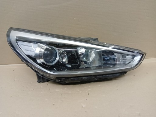 LAMPA FAR DESNA STRANA Z HYUNDAI I30 III 17-