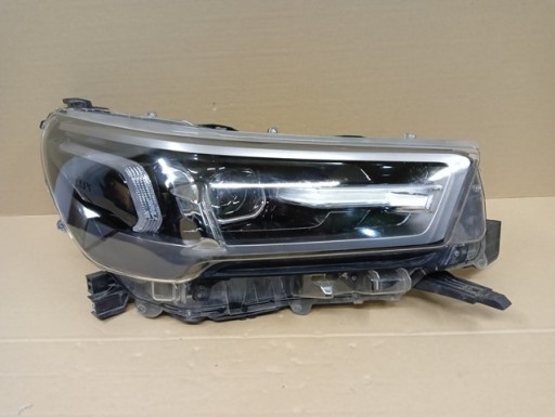 LAMPA FAR DESNA STRANA FULL LED TOYOTA HILUX VIII 8 REDIZAJN 20-