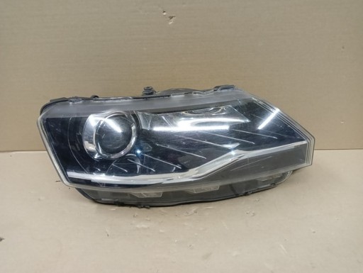 LAMPA FAR DESNA STRANA BI XEONO LED SKODA RAPID 5JA REDIZAJN 17-