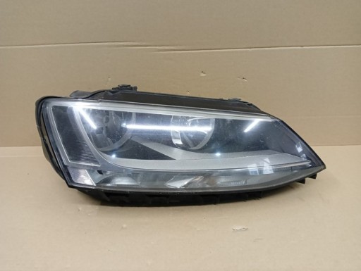 LAMPA FAR DESNA STRANA VW JETTA 5C 5C6 10-