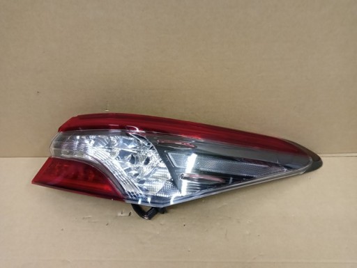 LAMPA FAR DESNA STRANA ZADNJA ZADNJI LED TOYOTA CAMRY VIII 8 18-