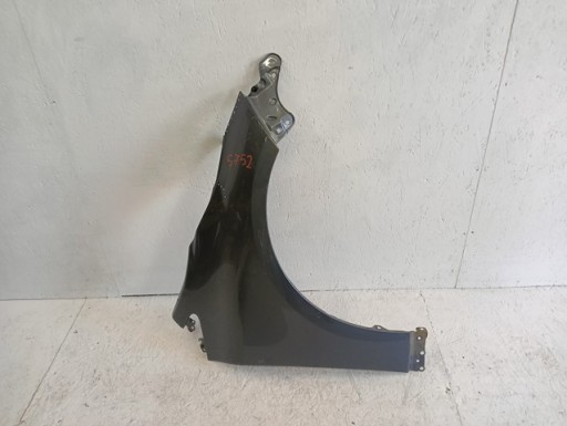 BLATOBRAN DESNA STRANA PREDNJA TOYOTA COROLLA E21 LIMUZINA / SEDAN 2019-