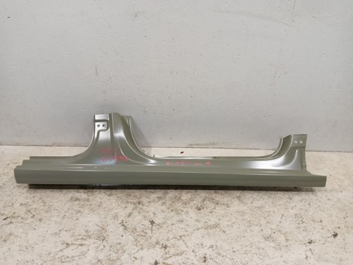 PRAG DESNA STRANA GOLI OPLATA SKODA RAPID 5JA 12-