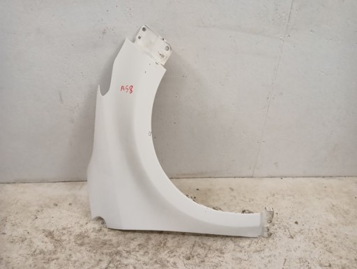 BLATOBRAN DESNA STRANA PREDNJA TOYOTA YARIS IV 4 20-