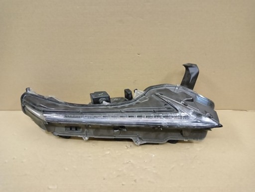 DRL LED ZMIGAVAC DESNA STRANA LEXUS NX 1 14-