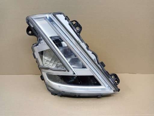LAMPA FAR DESNA STRANA FULL LED VOLVO FH5 FH-5 21-