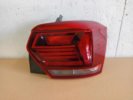 LAMPA FAR DESNA STRANA ZADNJA ZADNJI VW POLO 2G0 LED 17-