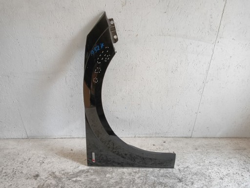 BLATOBRAN DESNA STRANA PREDNJA AUDI TT 8S 14-