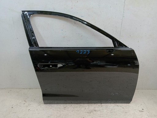 VRATA DESNA  PREDNJA STRANA AUDI A5 B10 8B3 24-