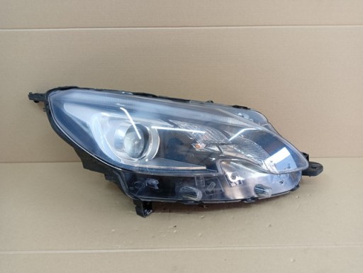 LAMPA FAR DESNA STRANA PEUGEOT 2008 REDIZAJN 16-19R