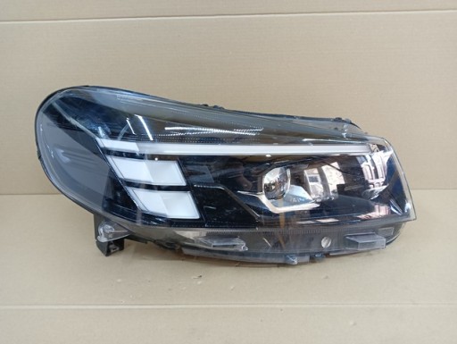 LAMPA FAR DESNA STRANA FULL LED OPEL ZAFIRA D VIVARO C REDIZAJN 24-