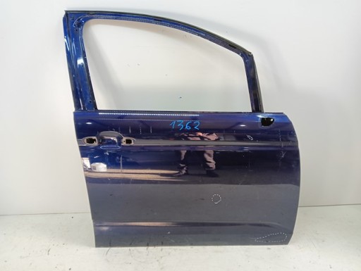VRATA DESNA  PREDNJA STRANA VW TOURAN III 3 5TA 15-