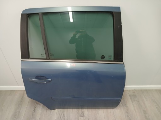 VRATA DESNA  ZADNJA STRANA ZADNJI OPEL ZAFIRA B 05-13R