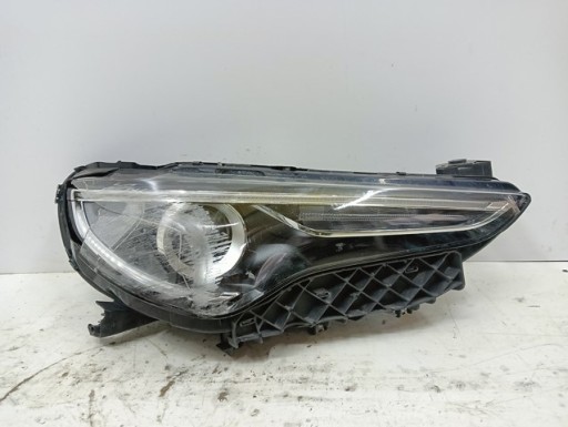 LAMPA FAR DESNA STRANA BI-XENON ALFA ROMEO STELVIO 16-