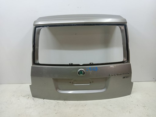 GEPEK ZADNJI POKLOPAC GEPEKA SKODA ROOMSTER 5J 05-