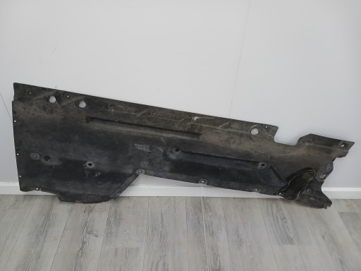 POKLOPAC PODVOZJA DESNA STRANA BMW F20 F22 F30 F32 F34 F36 11-