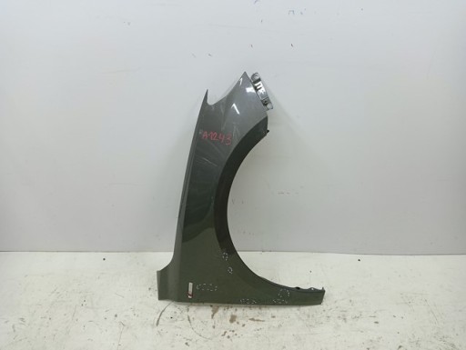 BLATOBRAN DESNA STRANA PREDNJA AUDI A1 II 2 82A 18-