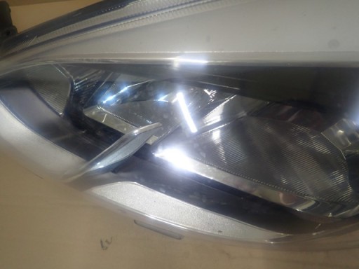 LAMPA FAR LIJEVA STRANA FORD FIESTA MK8 17-