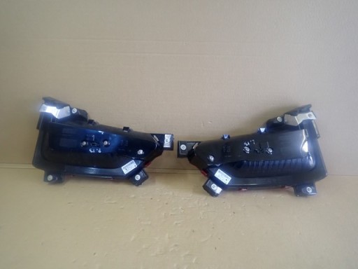 LAMPA FAR LIJEVA STRANA DESNA ZADNJA  ZADNJI BMW I3 I01 2013-