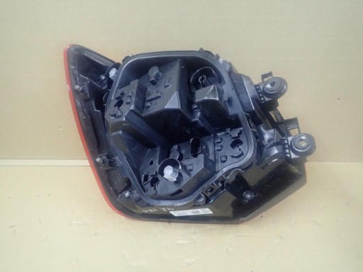 LAMPA FAR DESNA STRANA ZADNJA ZADNJI AUDI Q2 81A 2017-