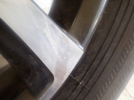 ALUMINIJSKA FELGA LEXUS RX GS IS 20X8 ET30 5X114,3