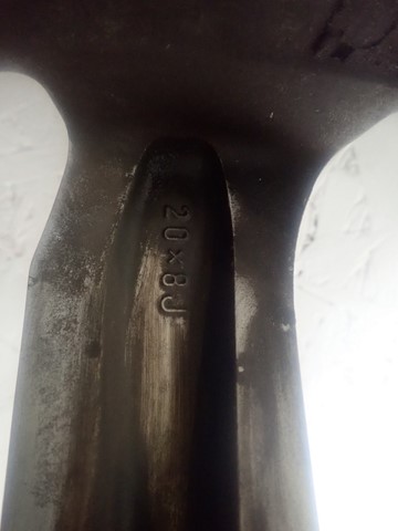 ALUMINIJSKA FELGA LEXUS RX GS IS 20X8 ET30 5X114,3