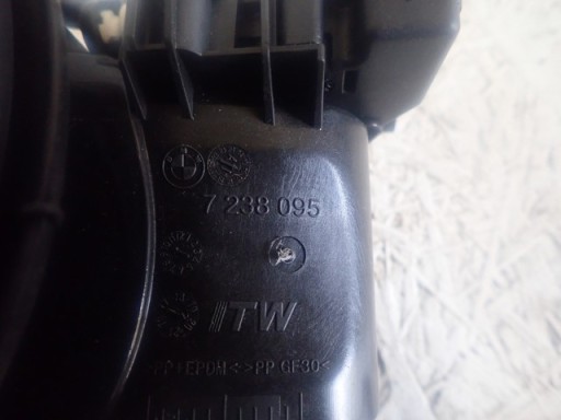 KUČIŠTE OTVOR ULJEVANJA GORIVA BMW 1 I F20 F21 2011- KUČIŠTE OTVOR ULJEVANJA GORIVA BMW 1 I F20 F21 2011-