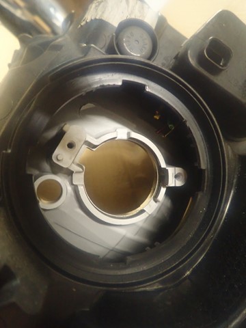 LAMPA FAR DESNA STRANA KIA PICANTO 2 II 2011-