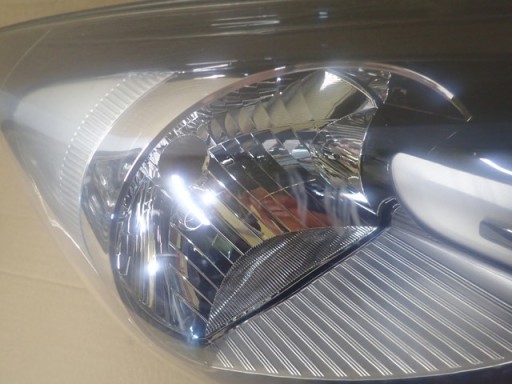 LAMPA FAR DESNA STRANA KIA PICANTO 2 II 2011-