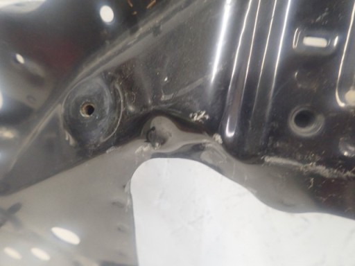 VEZNI LIM PREDNJA STRANA POJAČANJE KIA VENGA 2009-