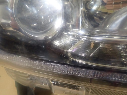 LAMPA FAR DESNA STRANA XENON FORD RANGER 3 III REDIZAJN 15- LAMPA FAR DESNA STRANA XENON FORD RANGER 3 III REDIZAJN 15-