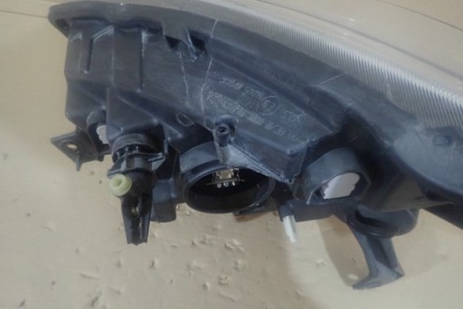 LAMPA FAR DESNA STRANA DACIA LODGY DOKKER 12-