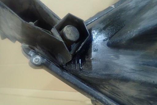 LAMPA FAR DESNA STRANA TOYOTA HILUX REDIZAJN 11-14R