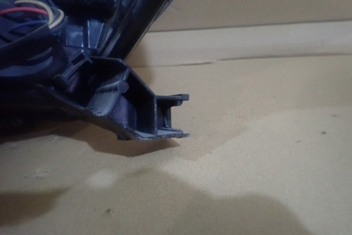 LAMPA FAR DESNA STRANA TOYOTA HILUX VIII LED 2015-