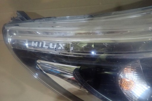 LAMPA FAR DESNA STRANA TOYOTA HILUX VIII LED 2015-