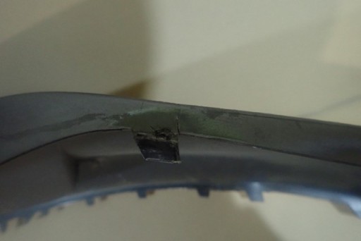 MASKA SPOJLER DODATAK NA BRANIK BRANIKA BMW I8