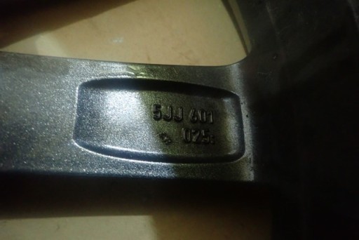 ALUMINIJSKA FELGA SKODA RAPID 5JJ601025 17X7 ET46