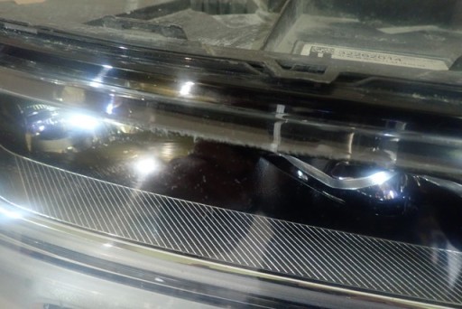 LAMPA FAR DESNA STRANA FULL LED VOLVO V90 S90 2016-