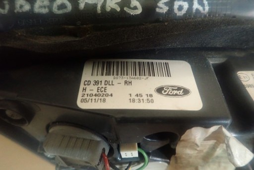 LAMPA FAR DESNA STRANA ZADNJA  ZADNJI FORD MONDEO MK5 V LIMUZINA / SEDAN 14-