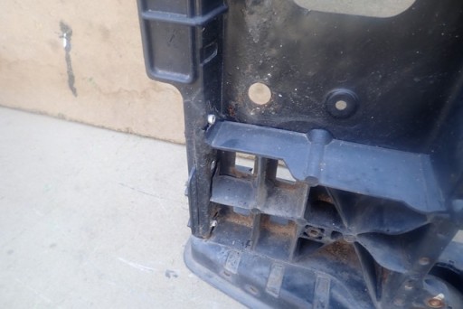 VEZNI LIM PREDNJA STRANA POJAČANJE HYUNDAI I40 DIZEL