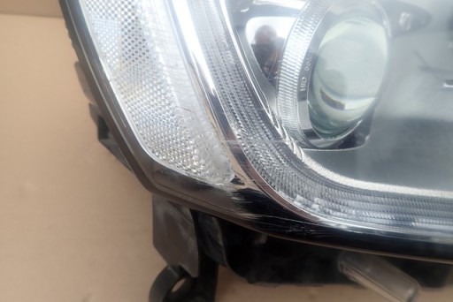 LAMPA FAR DESNA STRANA XENON JEEP CHEROKEE WK2 14-