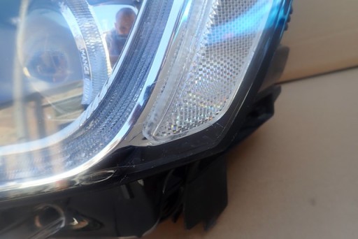 LAMPA FAR LIJEVA STRANA XENON JEEP CHEROKEE WK2 14-
