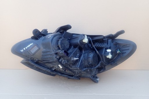 LAMPA FAR DESNA STRANA OPEL MERIVA B 13-