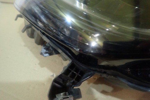 LAMPA FAR DESNA STRANA RENAULT MEGANE IV 4 LED 16-