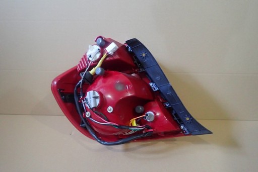 LAMPA FAR DESNA STRANA ZADNJA ZADNJI HYUNDAI ACCENT 03-