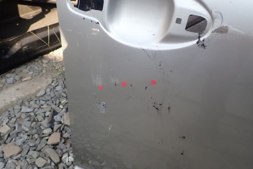 VRATA DESNA  PREDNJA STRANA TOYOTA AVENSIS T25 03-