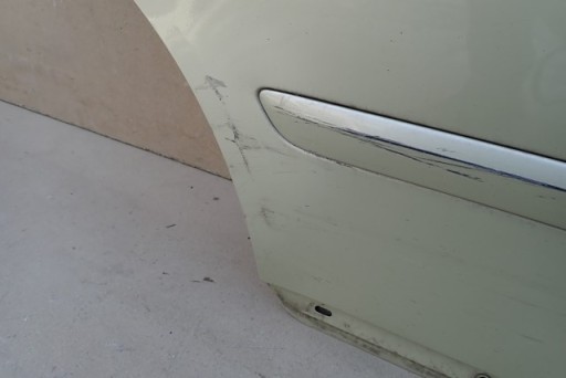 VRATA DESNA  ZADNJA STRANA ZADNJI VOLVO V50 LIMUZINA / SEDAN 04-