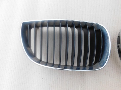 MREŽICE MREŽICA MASKA DESNA STRANA LIJEVA BMW V 5 E60 E61 MREŽICE MREŽICA MASKA DESNA STRANA LIJEVA BMW V 5 E60 E61