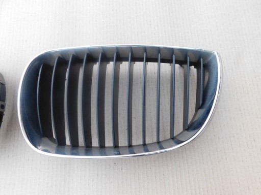 MREŽICE MREŽICA MASKA DESNA STRANA LIJEVA BMW V 5 E60 E61 MREŽICE MREŽICA MASKA DESNA STRANA LIJEVA BMW V 5 E60 E61